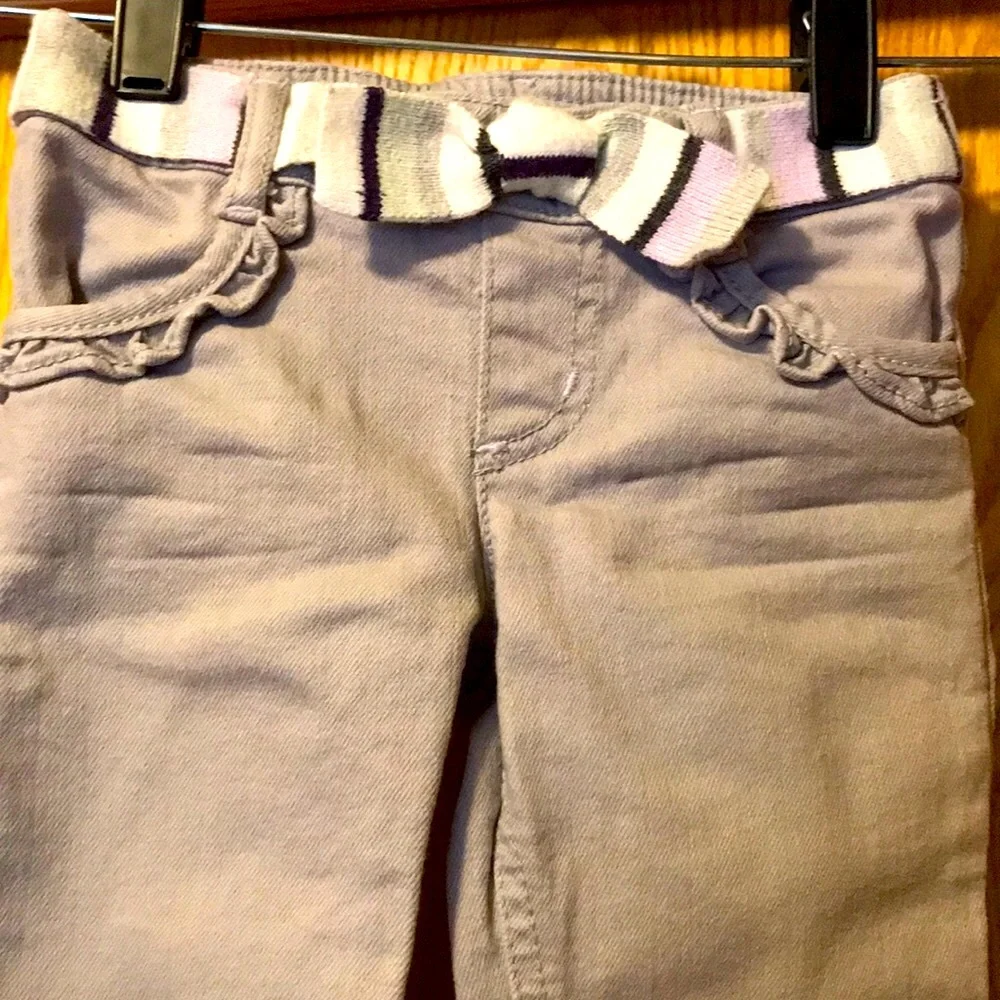 Gymboree 4T Dance Team Gray Cuffed Ruffle Trim Jeans Purple bow waist trim EUC